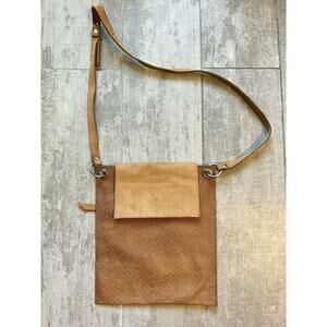 Lakers Corp S.A. Argentina Camel Tan Leather Shoulder Bag Purse Hobo Messenger